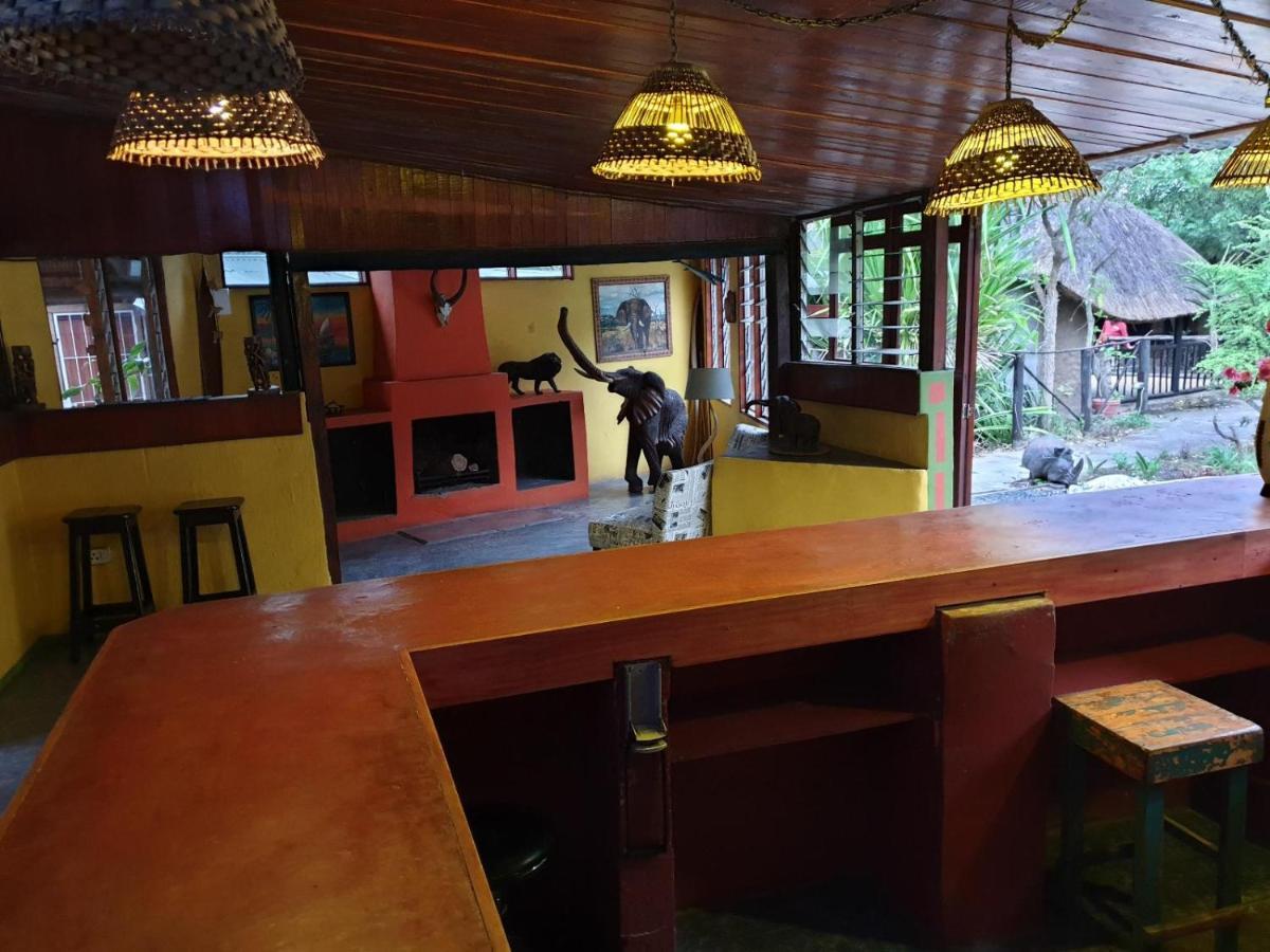 Pumusa Bushcamp Hluhluwe Bagian luar foto