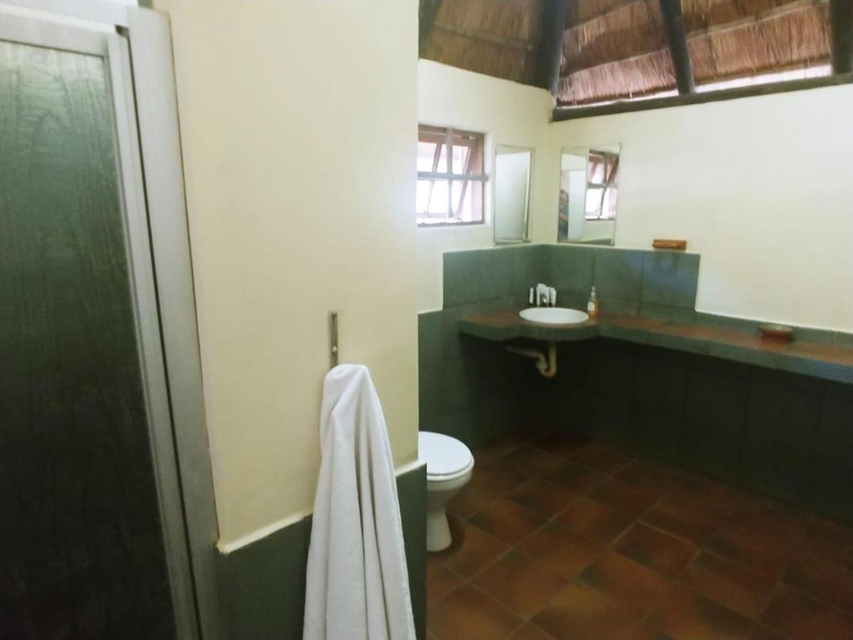 Pumusa Bushcamp Hluhluwe Bagian luar foto