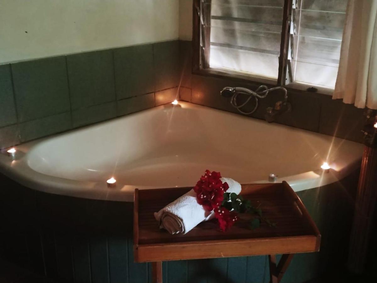 Pumusa Bushcamp Hluhluwe Bagian luar foto