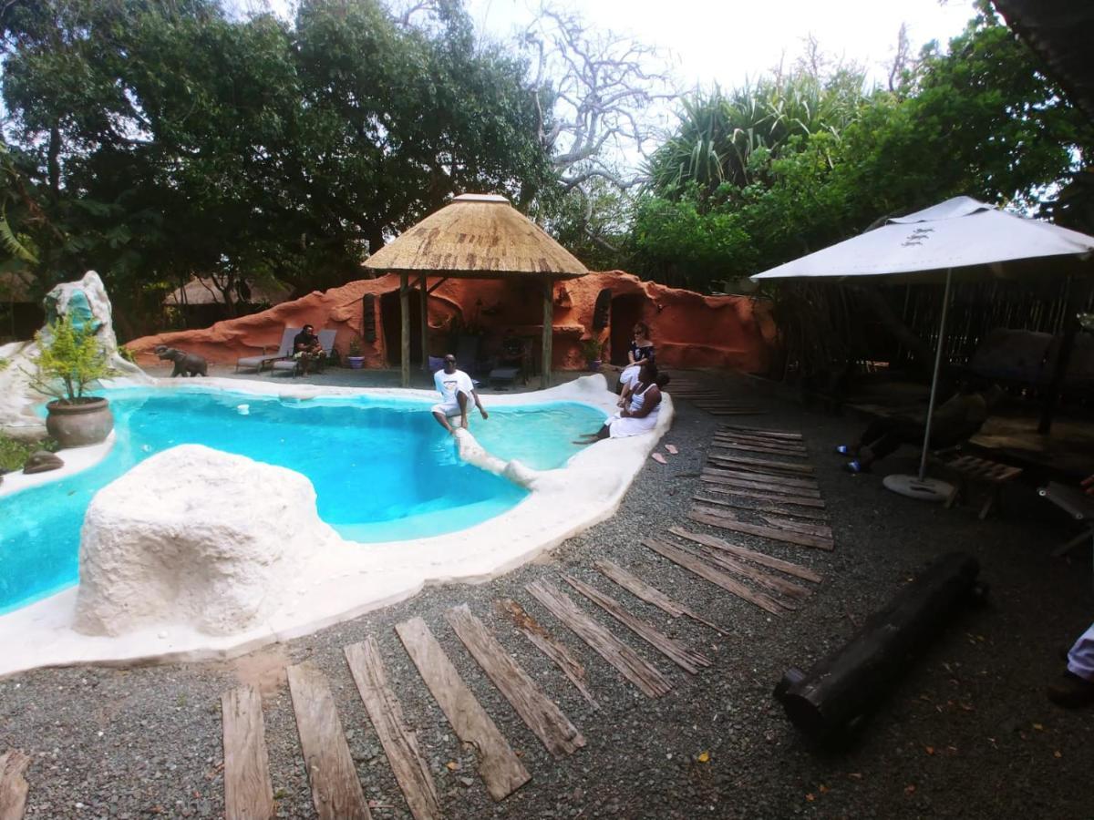 Pumusa Bushcamp Hluhluwe Bagian luar foto